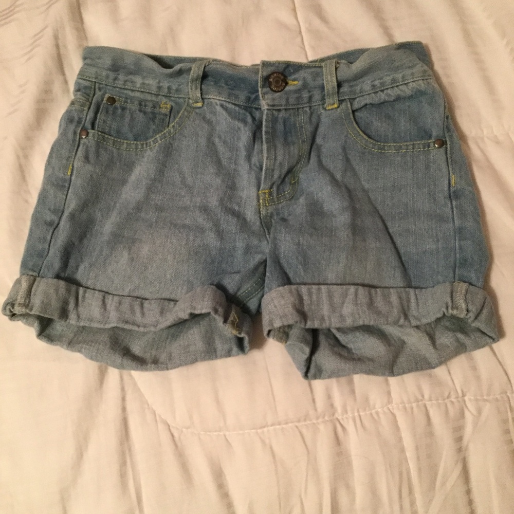 Light washed Jean Shorts